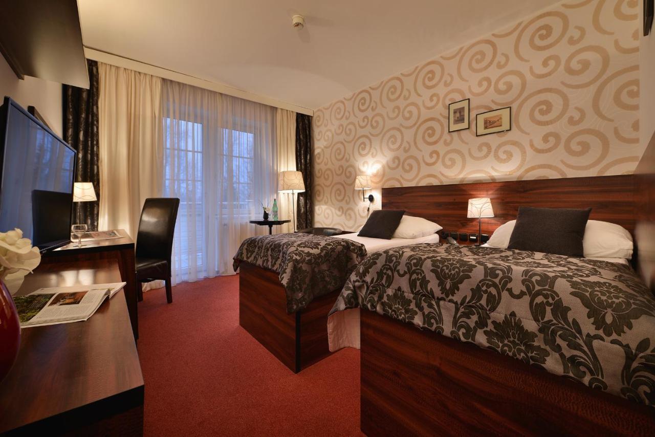 Parkhotel Morris Novy Bor Bagian luar foto