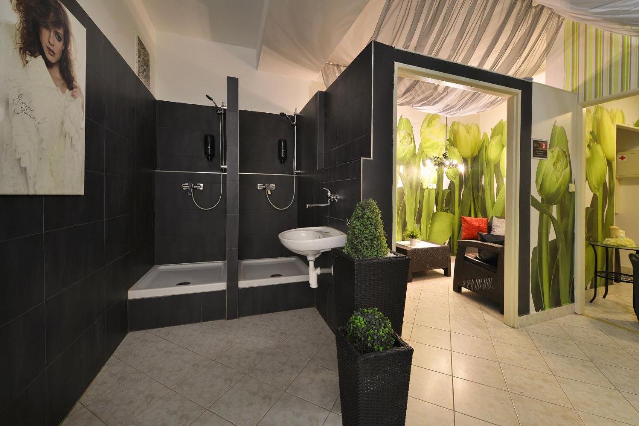 Parkhotel Morris Novy Bor Bagian luar foto