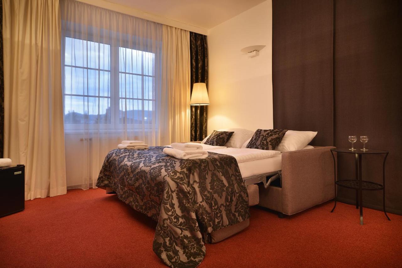 Parkhotel Morris Novy Bor Bagian luar foto